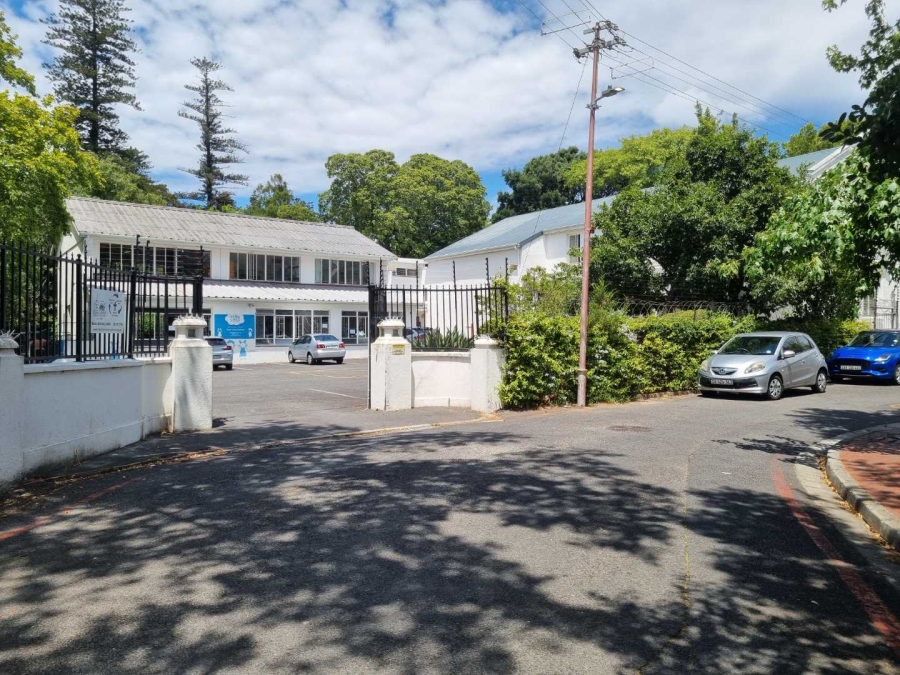 To Let 2 Bedroom Property for Rent in Claremont Upper Western Cape